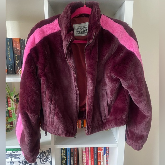 Levi's Jackets & Blazers - Levi’s Faux Fur Sporty Bomber Jacket